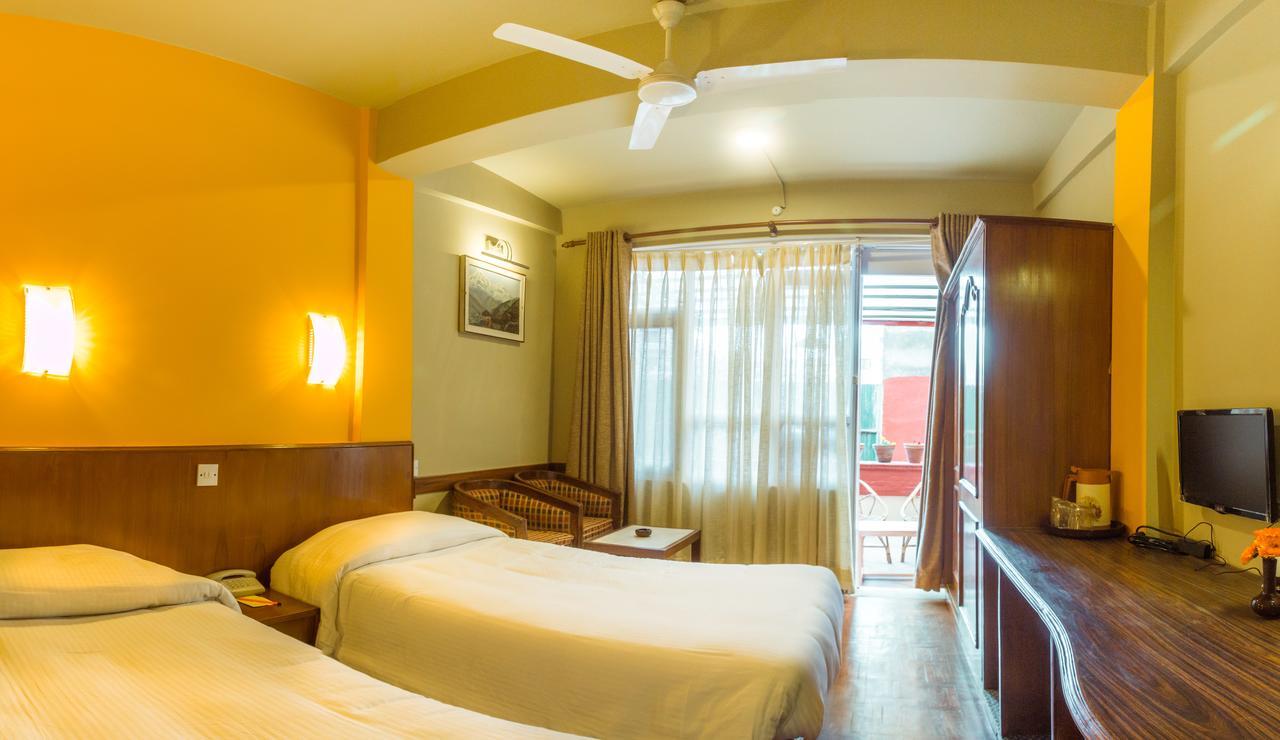 Harati Manor Inn Катманду Экстерьер фото